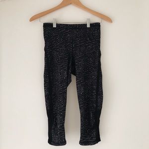 Lululemon Snake Print Black Cropped Leggings